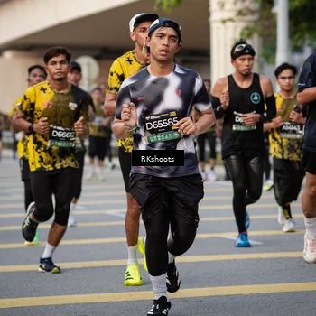 Runner Photo 6417565