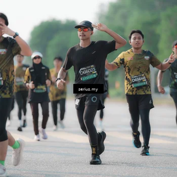 Runner Photo 6417639