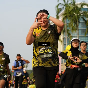 Runner Photo 6417656