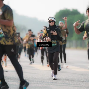 Runner Photo 6417666