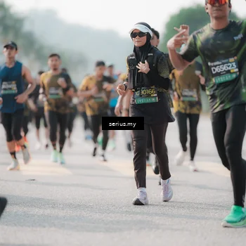 Runner Photo 6417670