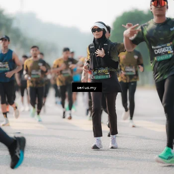 Runner Photo 6417671