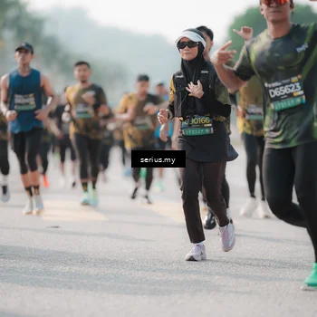 Runner Photo 6417672