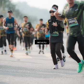 Runner Photo 6417682
