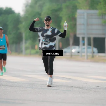 Runner Photo 6417706