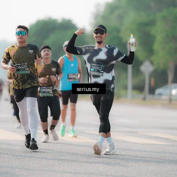 Runner Photo 6417723