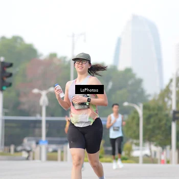 Runner Photo 6417790
