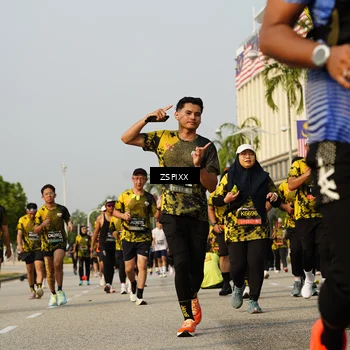 Runner Photo 6417808