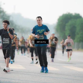 Runner Photo 6417822