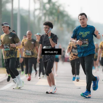 Runner Photo 6417830