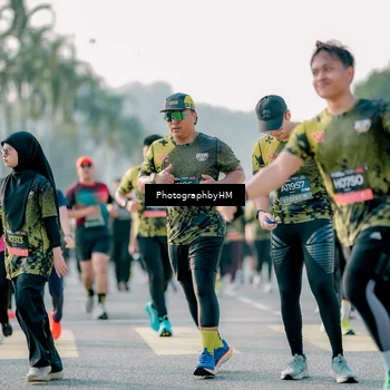 Runner Photo 6417845