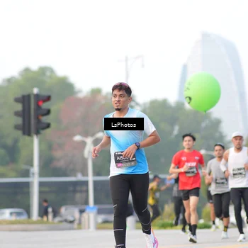 Runner Photo 6417866