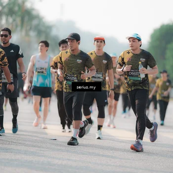 Runner Photo 6417892