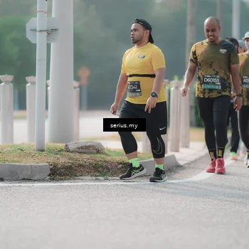 Runner Photo 6417897