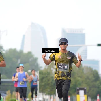 Runner Photo 6417902