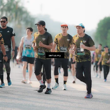 Runner Photo 6417918