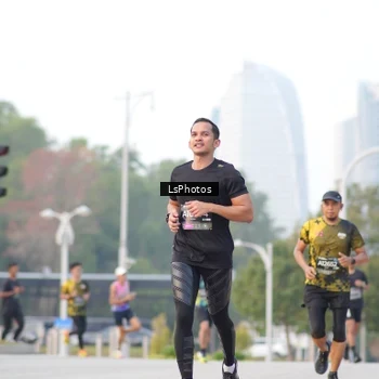 Runner Photo 6417928