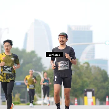 Runner Photo 6417938