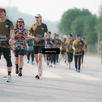 Runner Photo 6417943