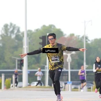 Runner Photo 6417977