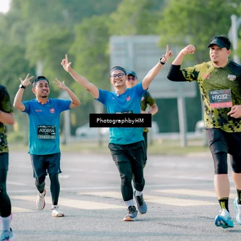 Runner Photo 6417979