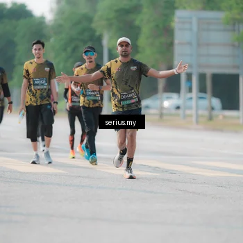 Runner Photo 6417983
