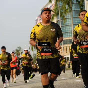 Runner Photo 6417987