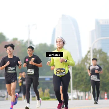 Runner Photo 6418002