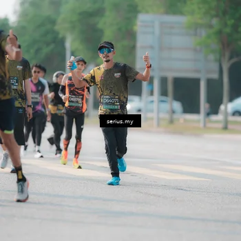 Runner Photo 6418004