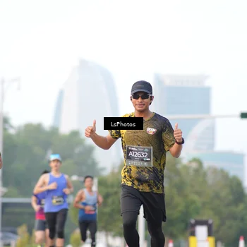 Runner Photo 6418011