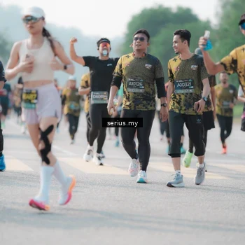 Runner Photo 6418029