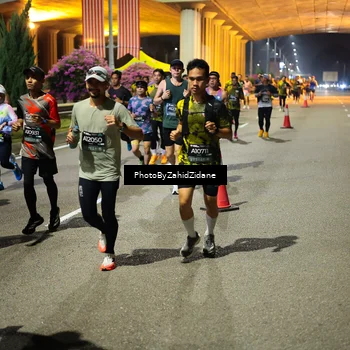 Runner Photo 6418045