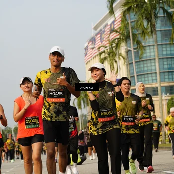Runner Photo 6418048