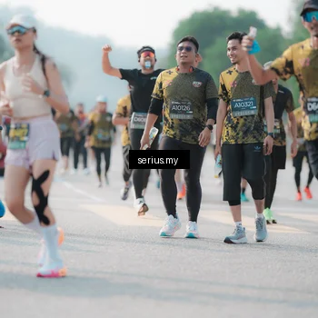 Runner Photo 6418054