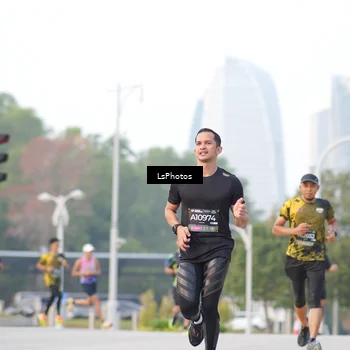 Runner Photo 6418061