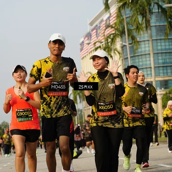 Runner Photo 6418075