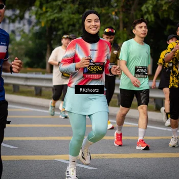 Runner Photo 6418109
