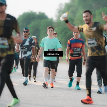 Runner Photo 6418136