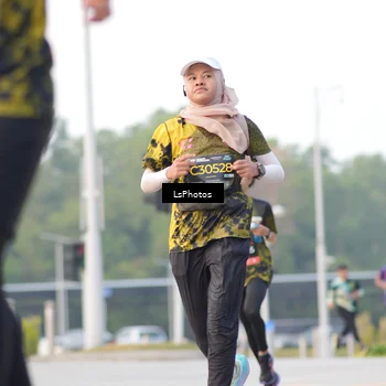 Runner Photo 6418142
