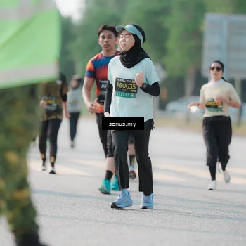 Runner Photo 6418151