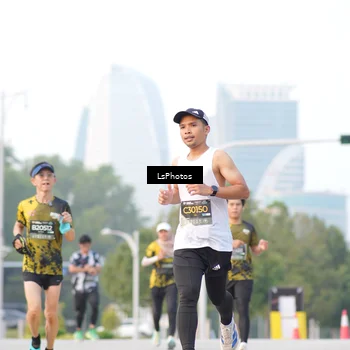 Runner Photo 6418152