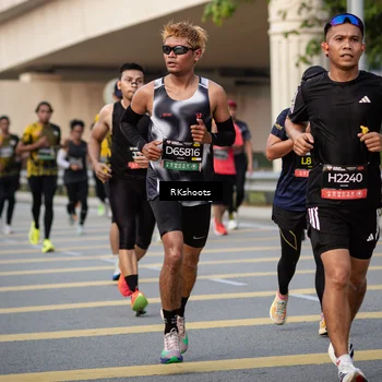 Runner Photo 6418156