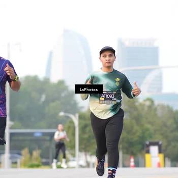 Runner Photo 6418162