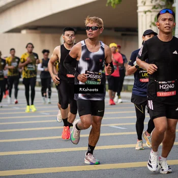 Runner Photo 6418169