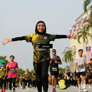 Runner Photo 6418173
