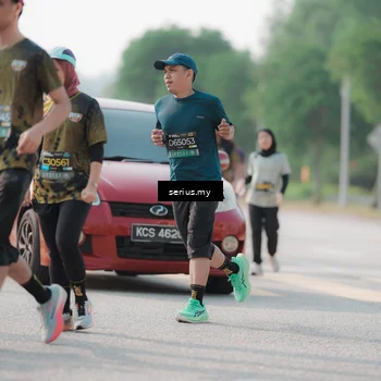 Runner Photo 6418186