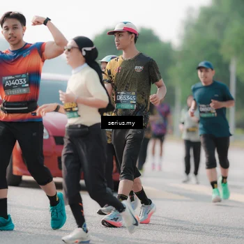 Runner Photo 6418198