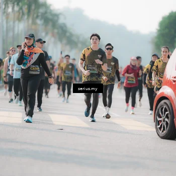 Runner Photo 6418199