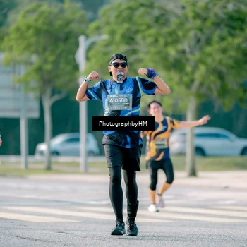 Runner Photo 6418211