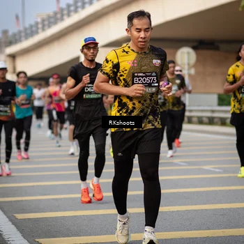 Runner Photo 6418218